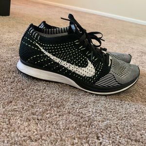 Nike Flyknit Racer